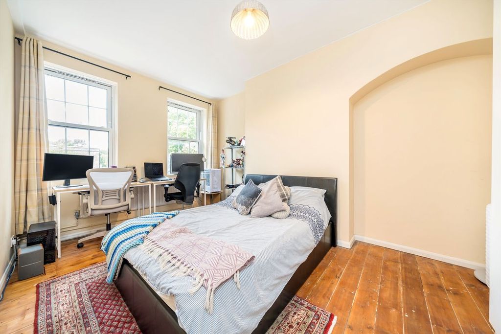 Property photo 3 of 5