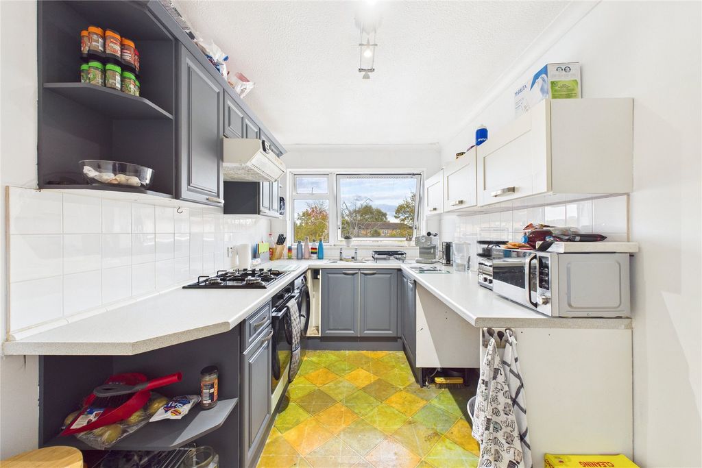 Property photo 3 of 6 Picture No. 09