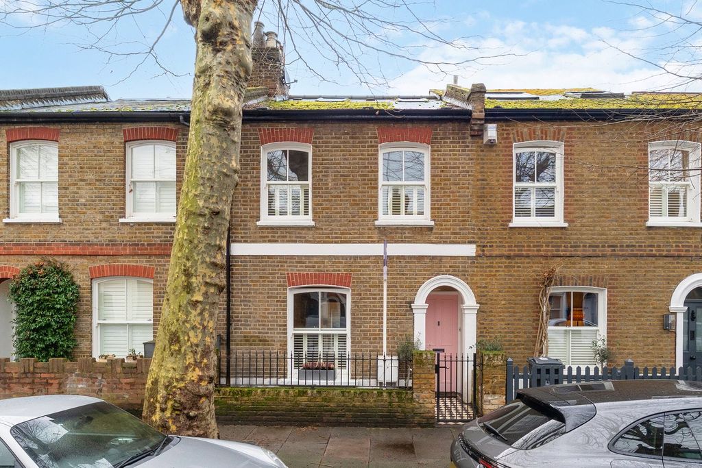 Property photo 2 of 11