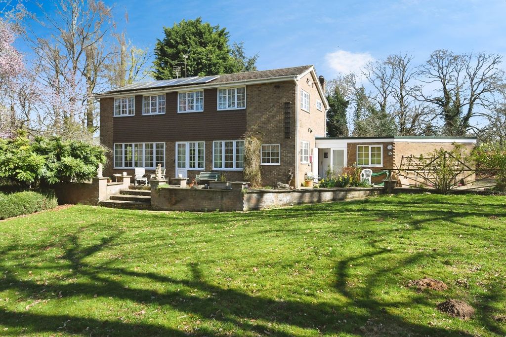 Property photo 1 of 34