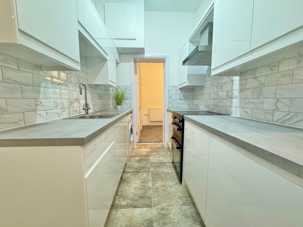 Property photo 2 of 13 Image