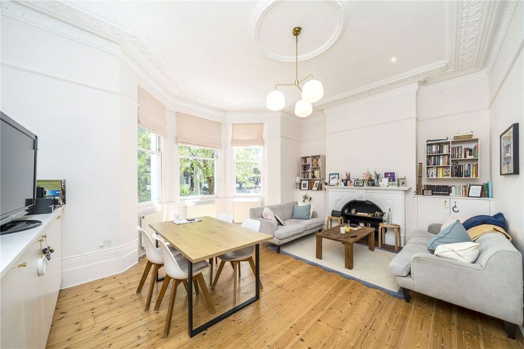 Property photo 2 of 11