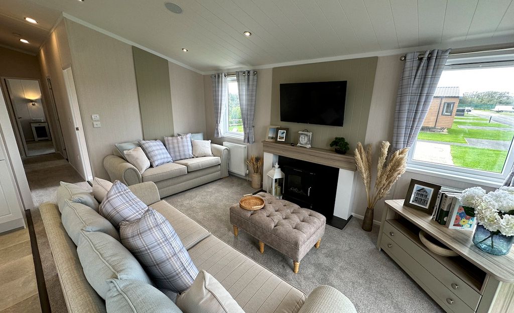 Property photo 3 of 10 Swift Edmonton Lodge N03 Lrg 3.Jpg