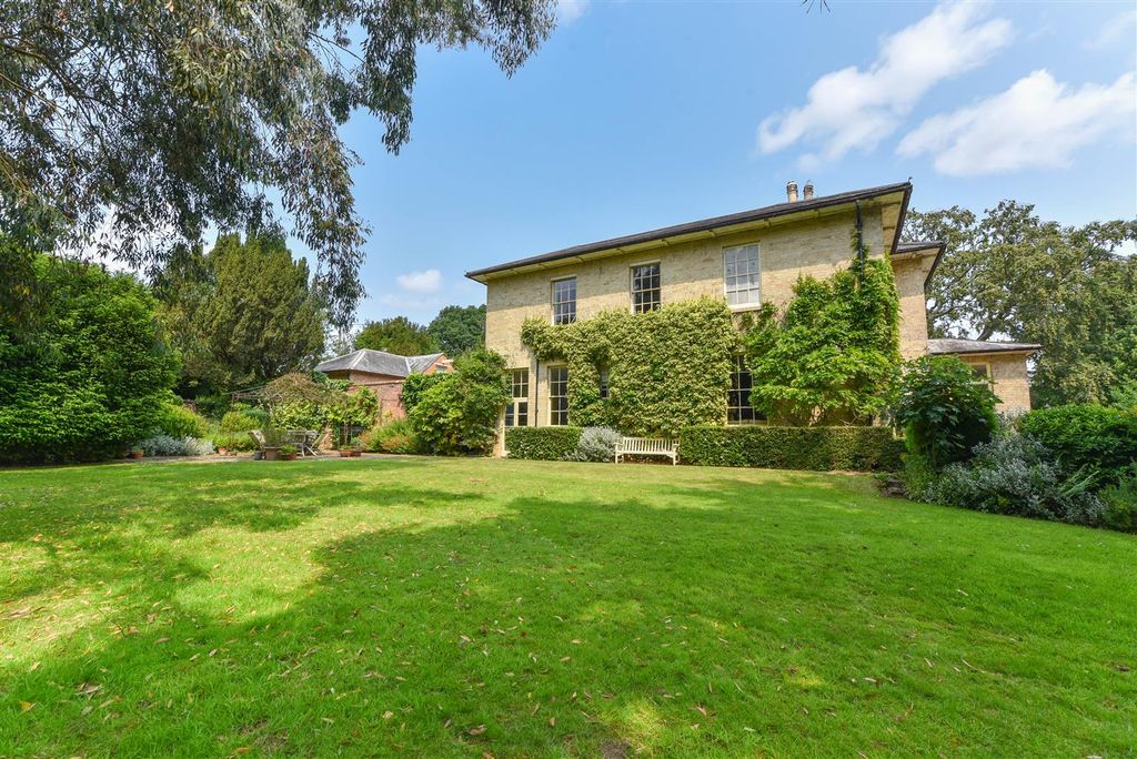 Property photo 3 of 44