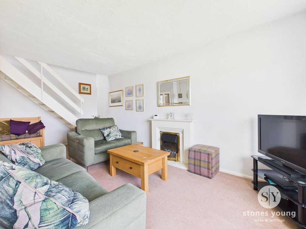 Property photo 3 of 16