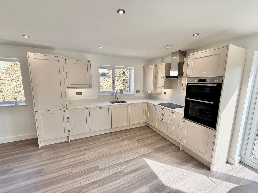 Property photo 3 of 9 Photo 3