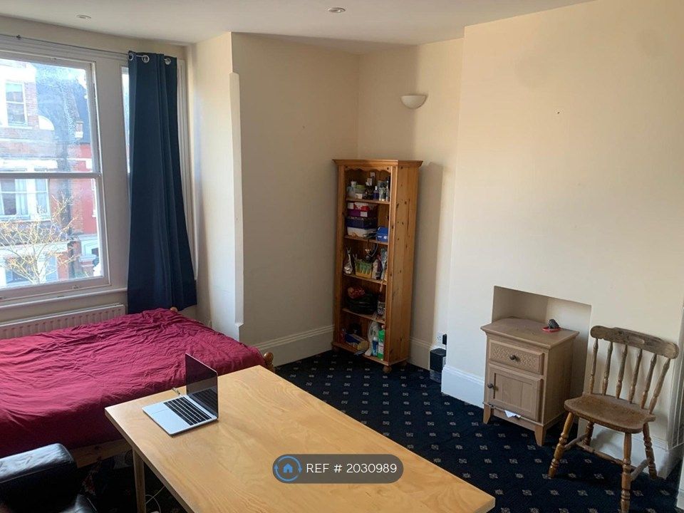 Property photo 2 of 24 Bedroom View From Entrance