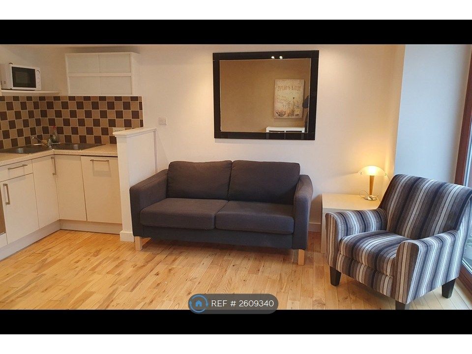 Property photo 2 of 18