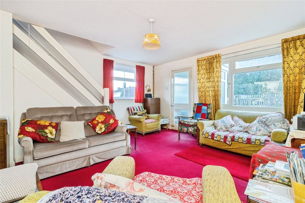 Property photo 2 of 24 Picture No. 11