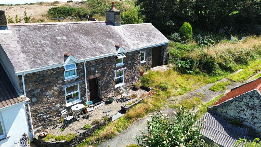 Property photo 3 of 35 Picture No. 05