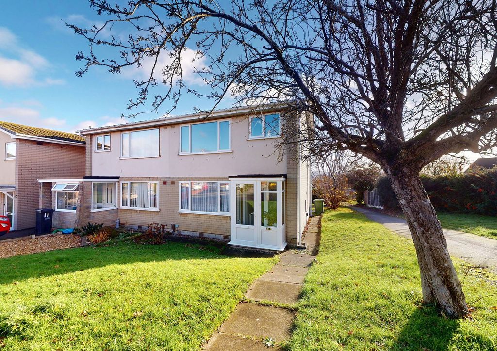 Property photo 1 of 18