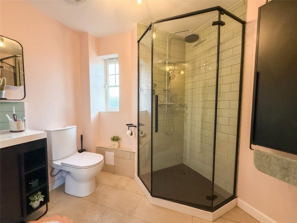 Property photo 3 of 10 Shower Room