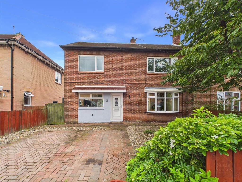 Property photo 1 of 19 Cam01858G0-Pr0327-Still028.Jpg