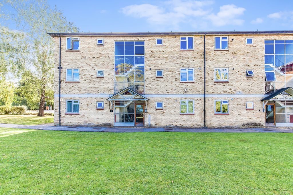 Property photo 1 of 7 142771