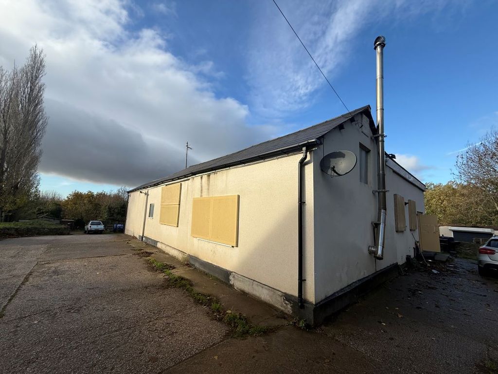 Property photo 2 of 10 Image 2