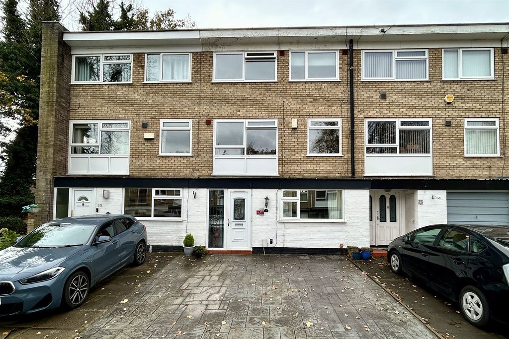 Property photo 1 of 17 (Main)