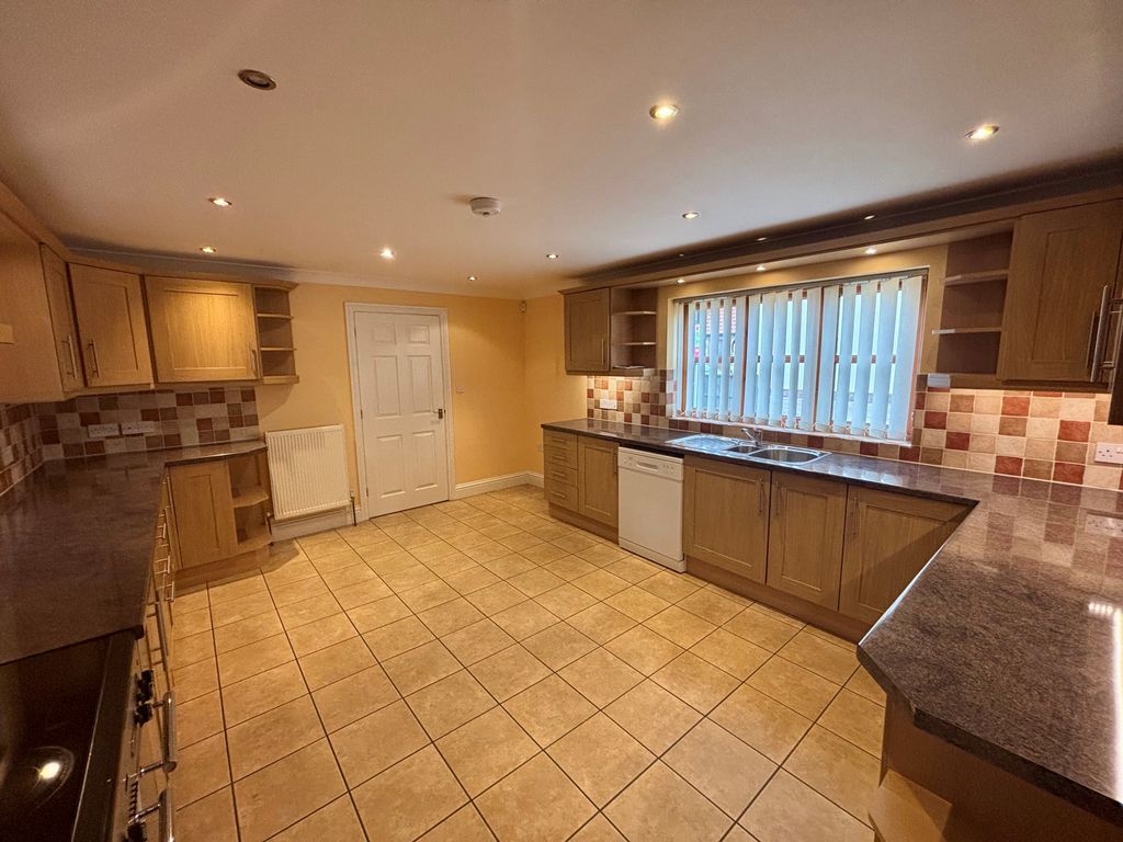 Property photo 2 of 25 View