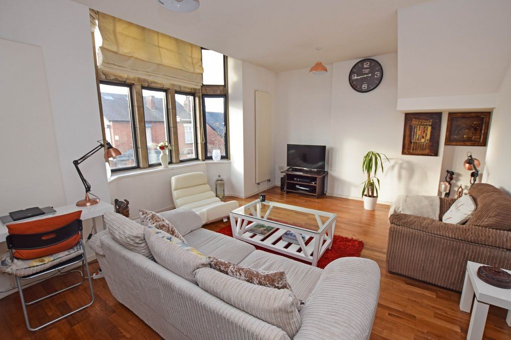 Property photo 3 of 28 Picture No. 03
