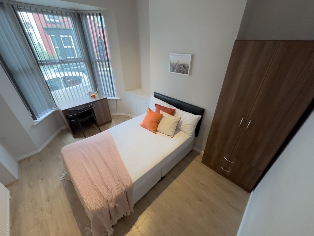 Property photo 2 of 7 3