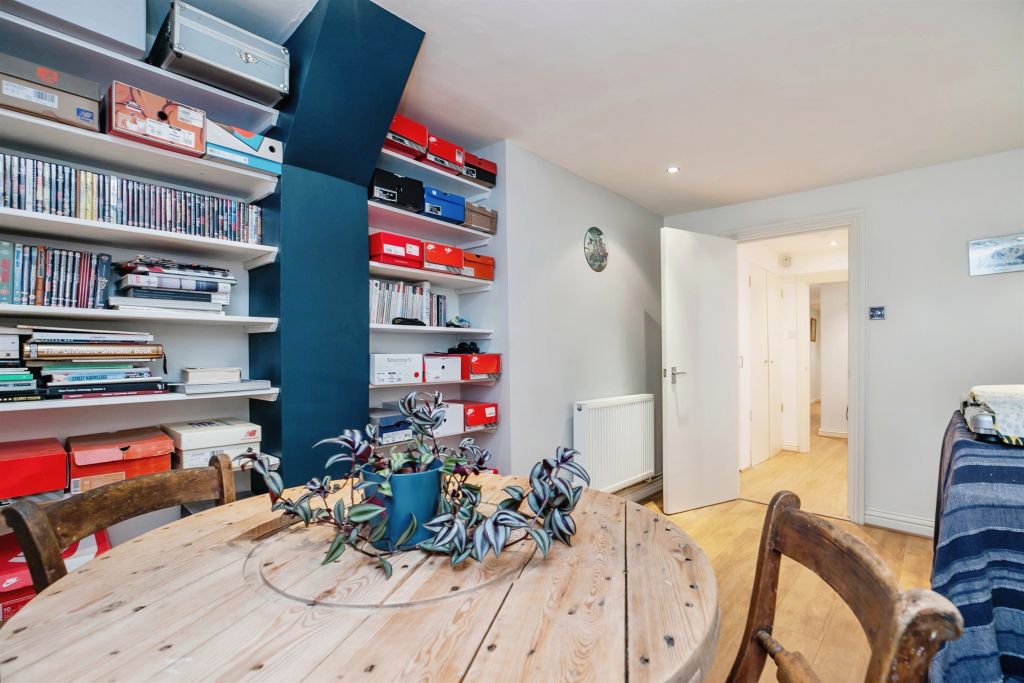 Property photo 3 of 16