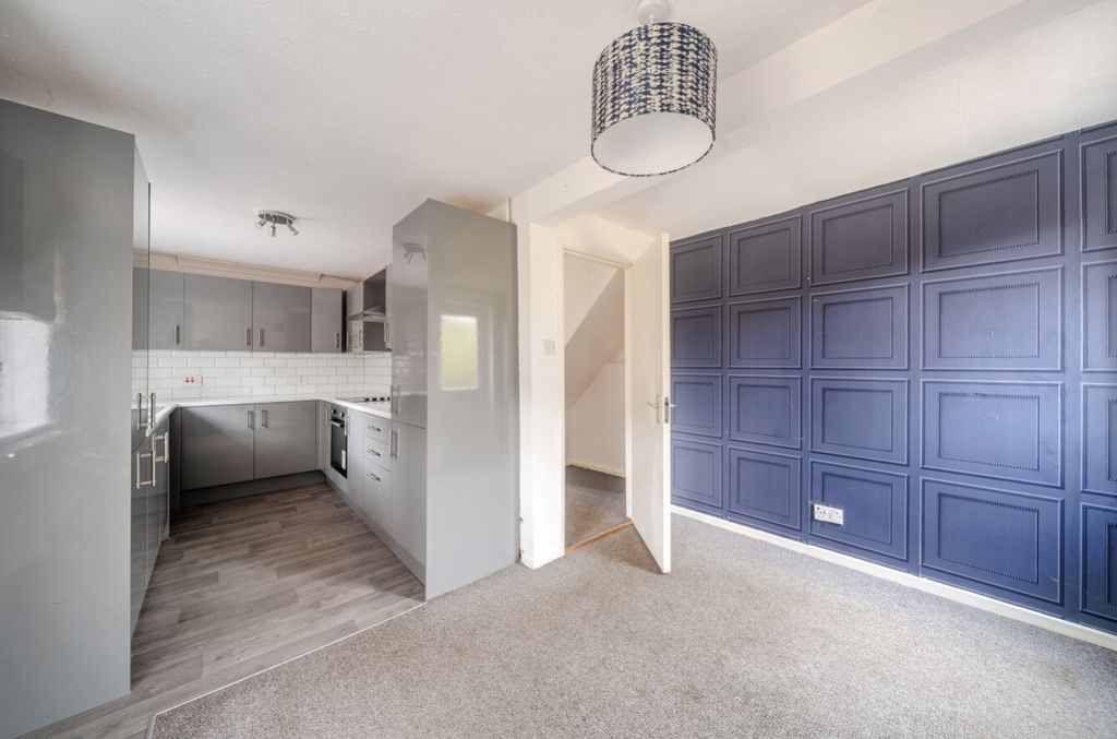 Property photo 3 of 22 1509647-9-1A01Fcaae8B70