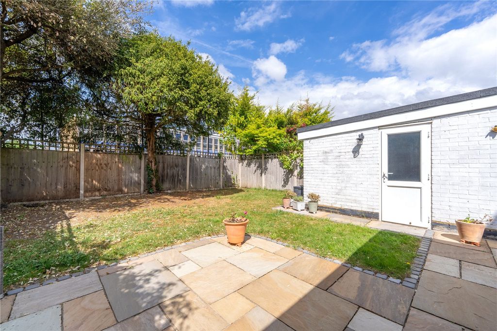 Property photo 2 of 12 Picture No. 35