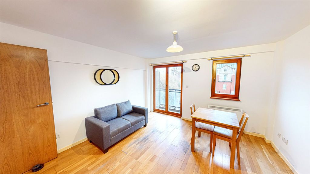 Property photo 3 of 9 Picture No. 13