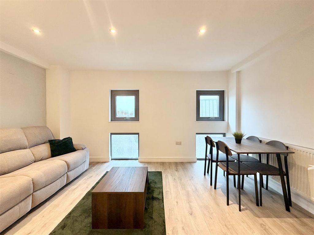 Property photo 1 of 14 Image00003.Jpeg