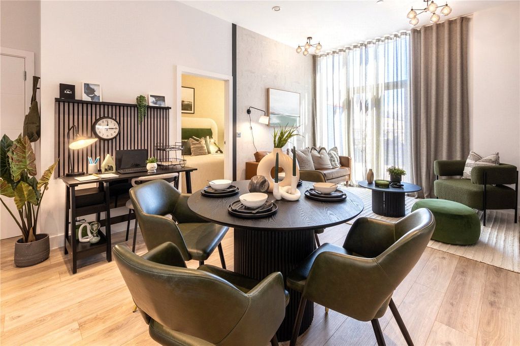 Property photo 3 of 12 Dining