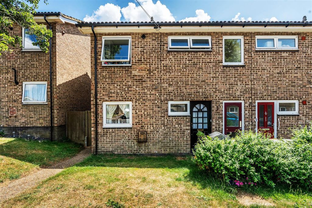 Property photo 1 of 10 17-Watermead-11.Jpg