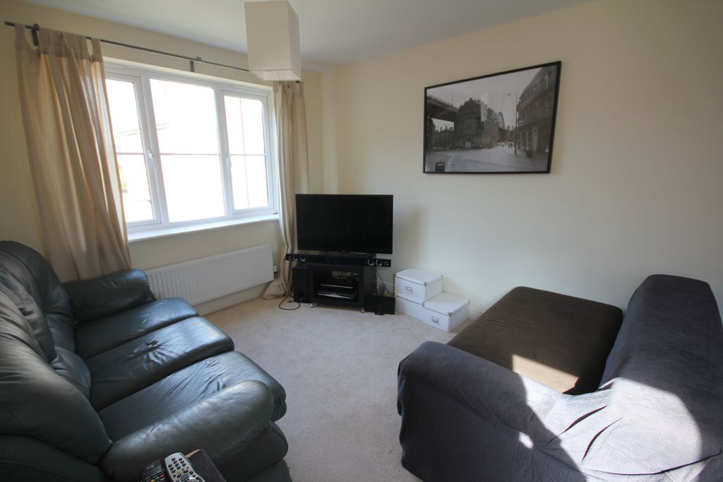 Property photo 3 of 7