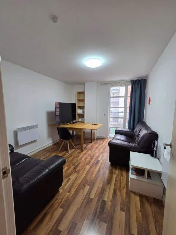 Property photo 2 of 10