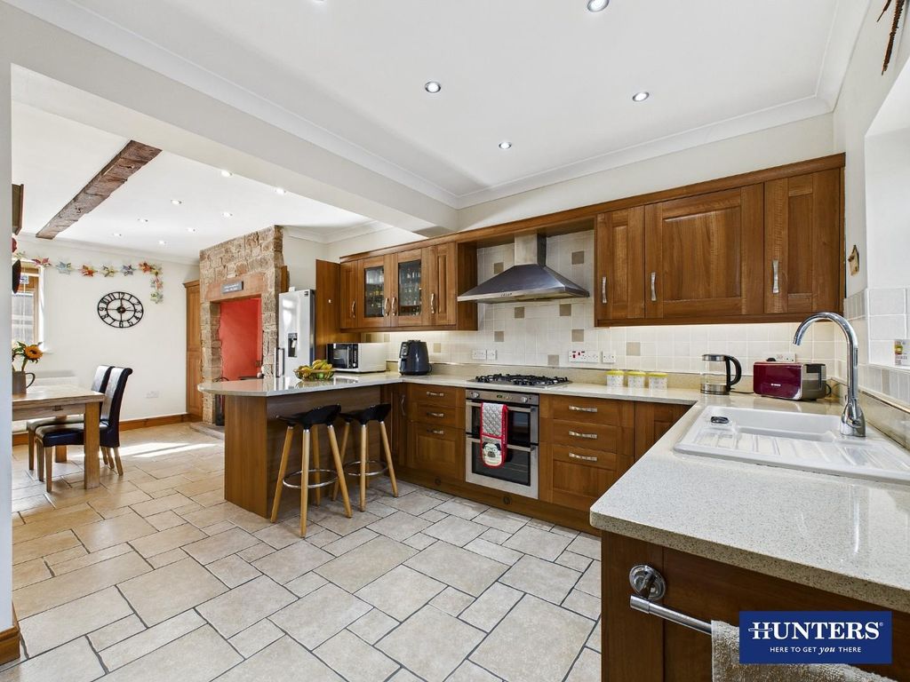 Property photo 3 of 30 Kitchen Dining Room