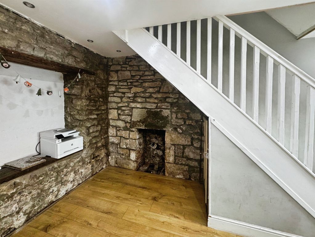 Property photo 2 of 24