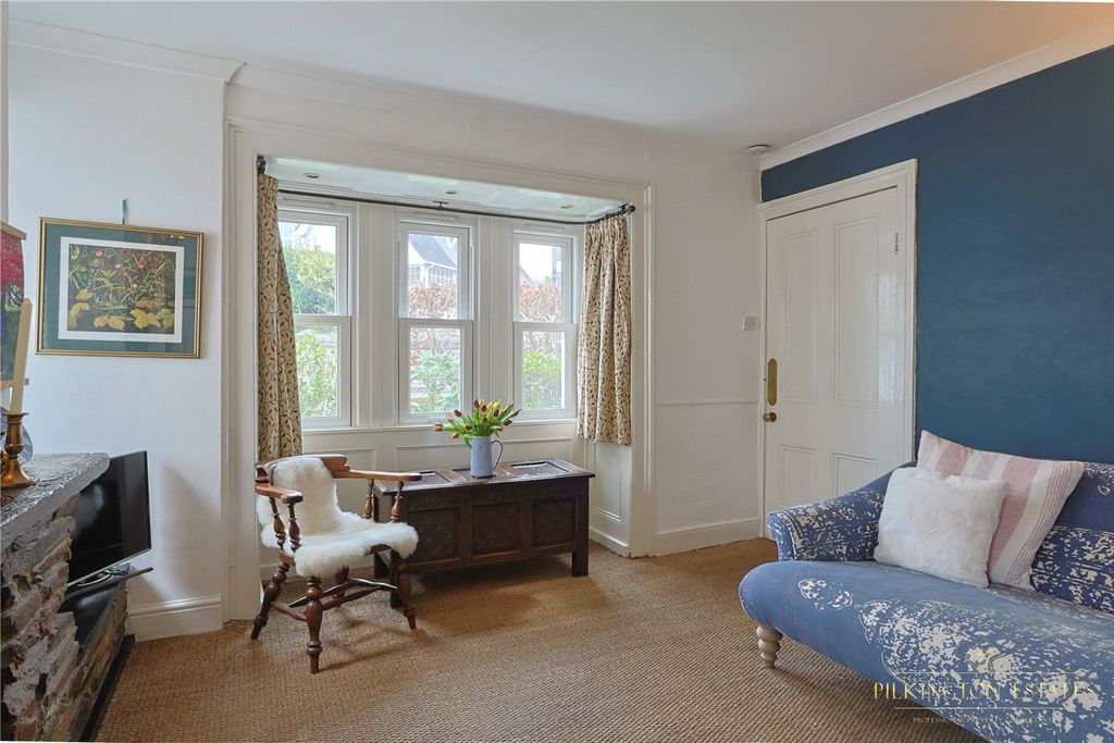 Property photo 3 of 15 4275333