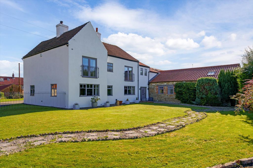 Property photo 1 of 30 Image