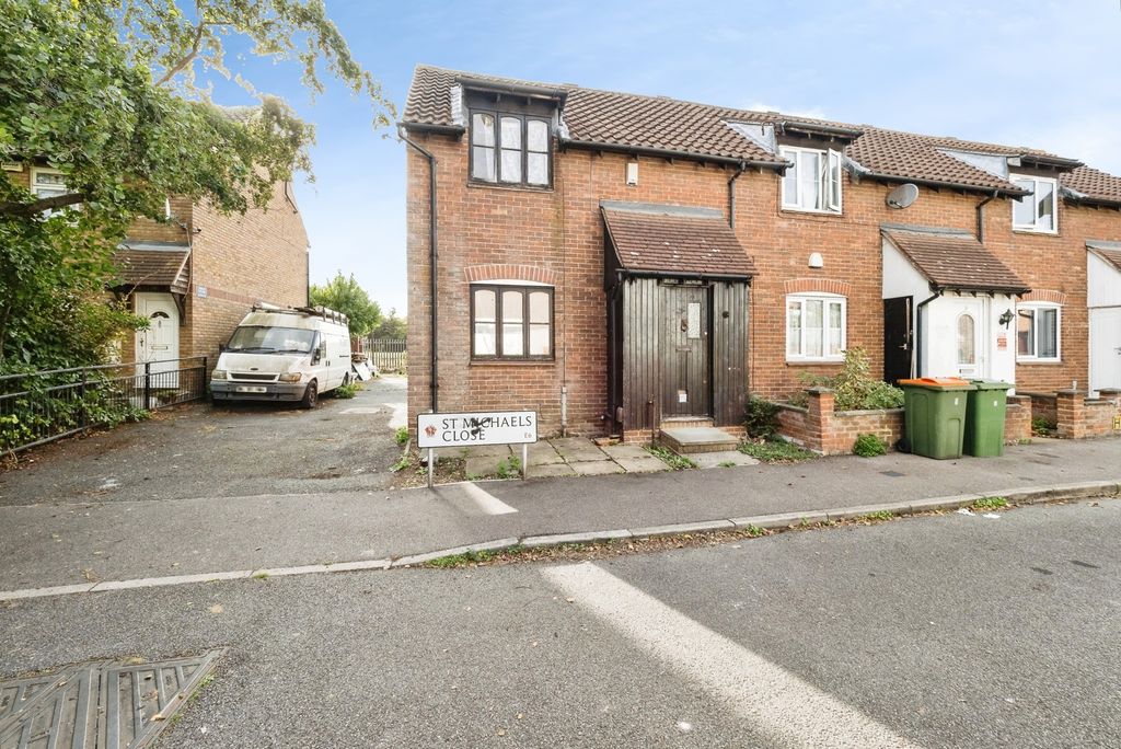 Property photo 1 of 17 Pbox-Img.Jpg