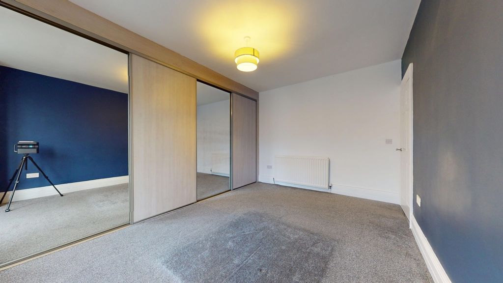 Property photo 2 of 27 4647825