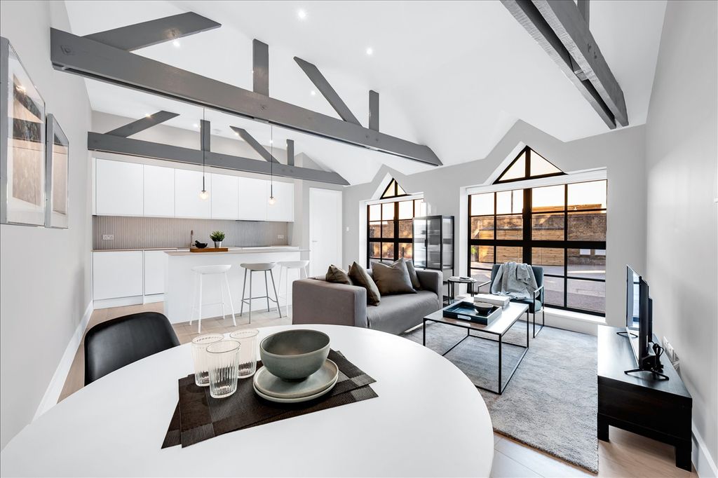 Property photo 1 of 12 Main Picture