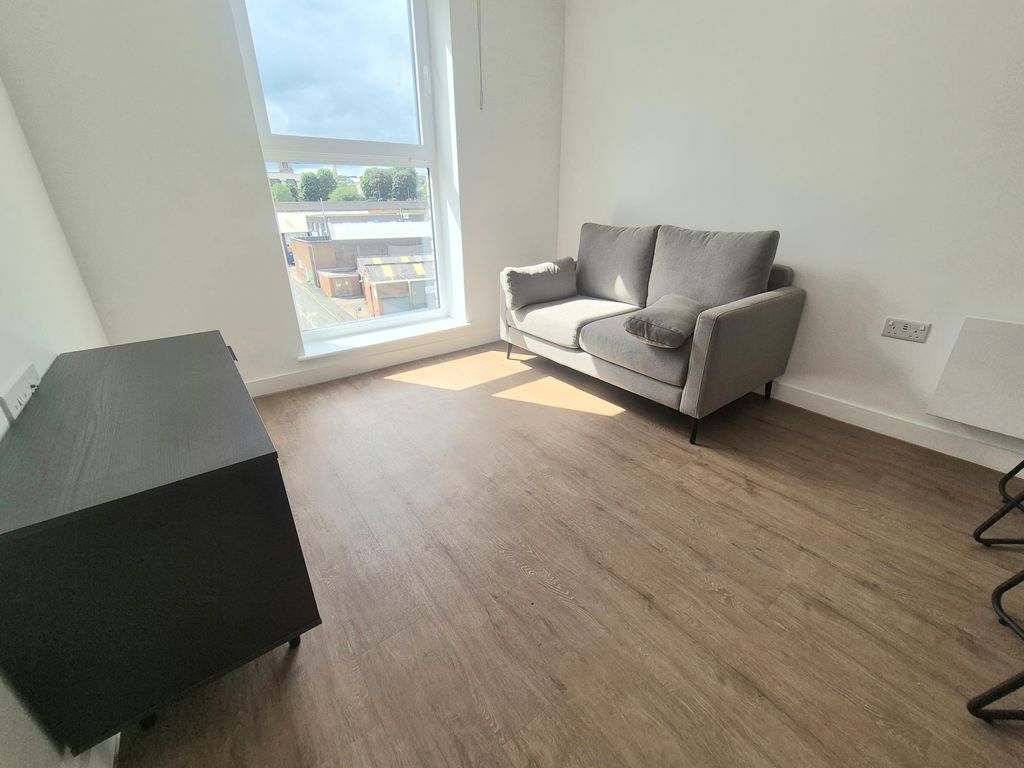 Property photo 1 of 11 Image