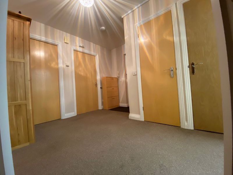 Property photo 3 of 12 Hall