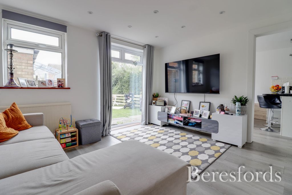 Property photo 3 of 13 Picture 3