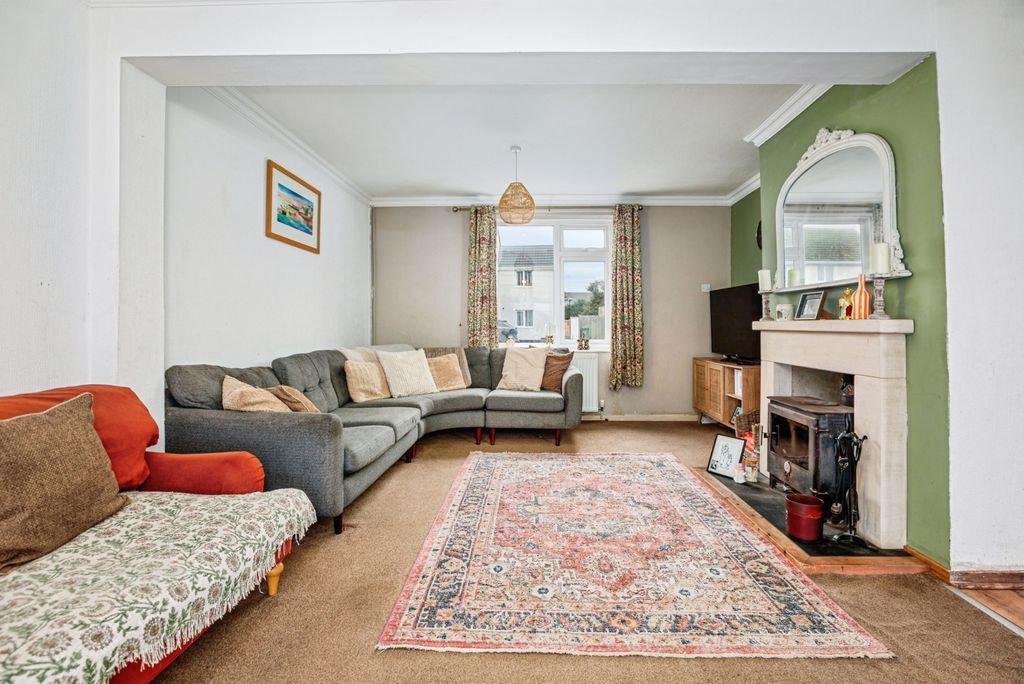 Property photo 2 of 16 Image 1