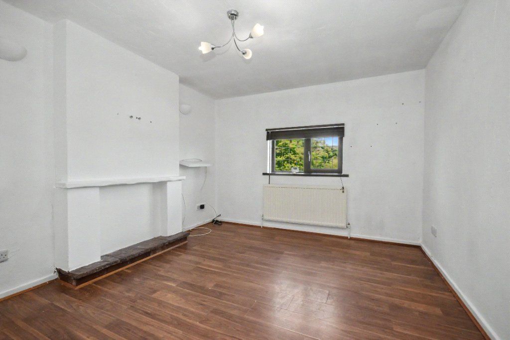 Property photo 3 of 12 Picture No. 18