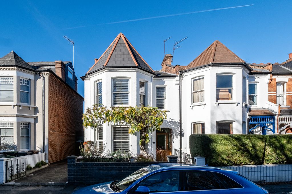 Property photo 1 of 33