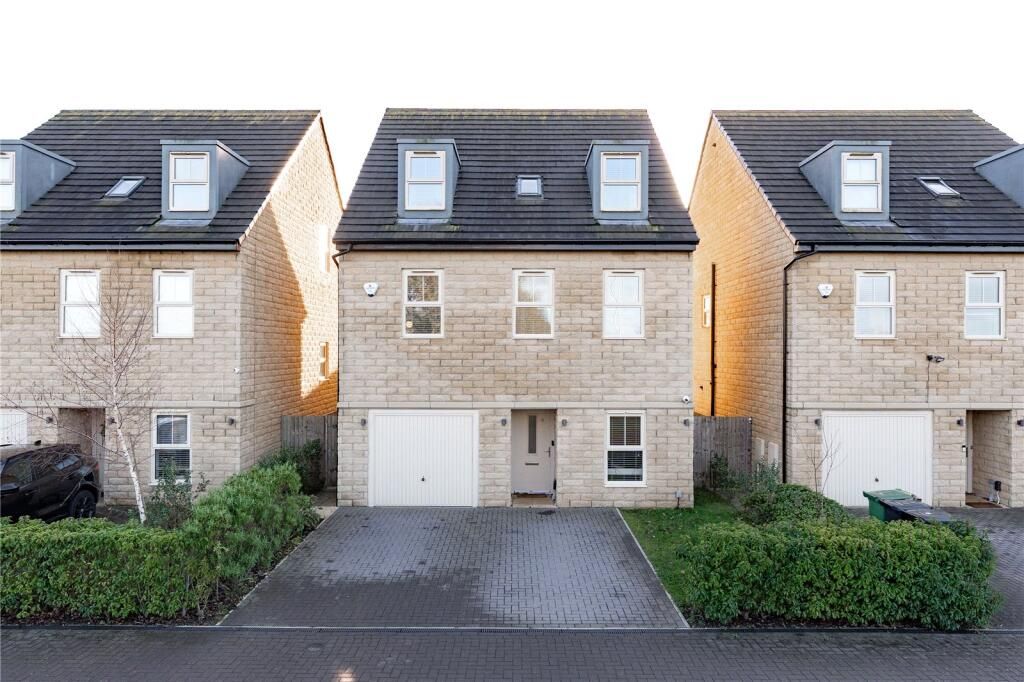 Property photo 1 of 24