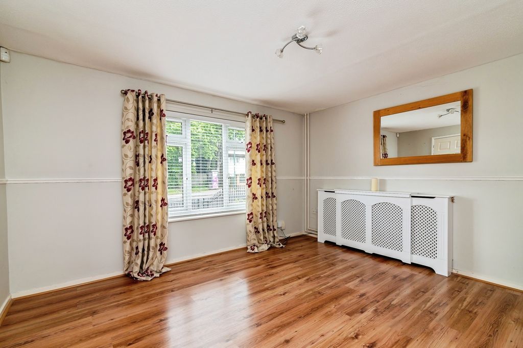 Property photo 2 of 10 Pbox-Img.Jpg
