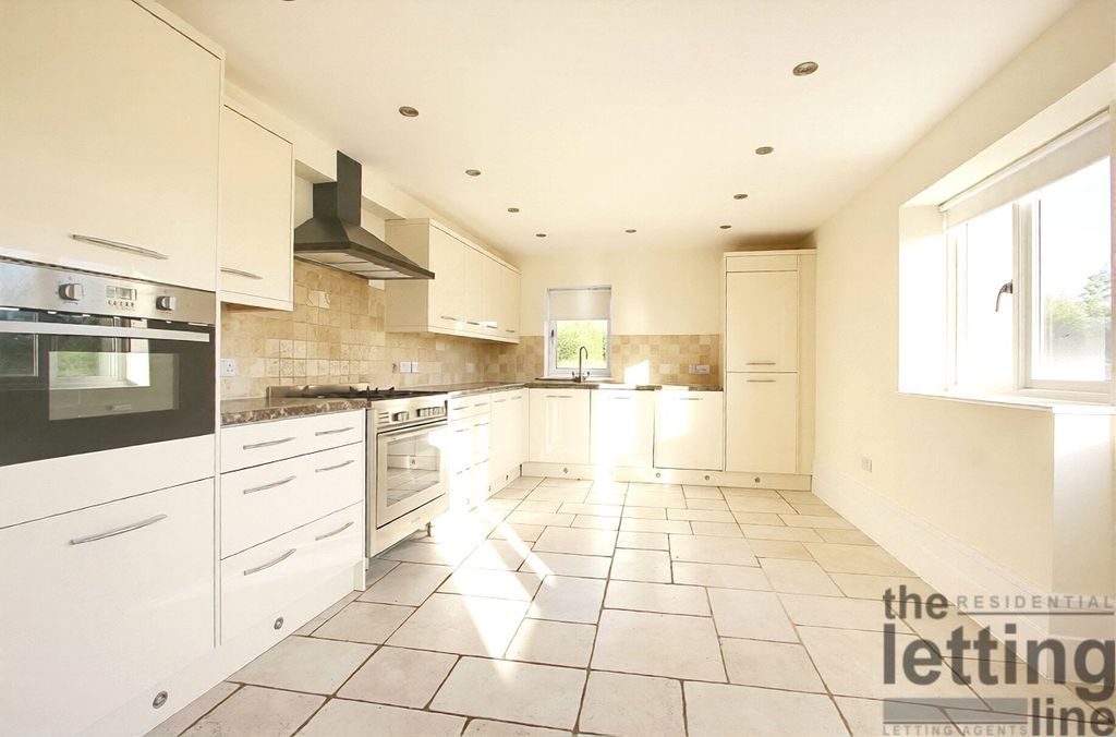 Property photo 1 of 12 Picture No. 30