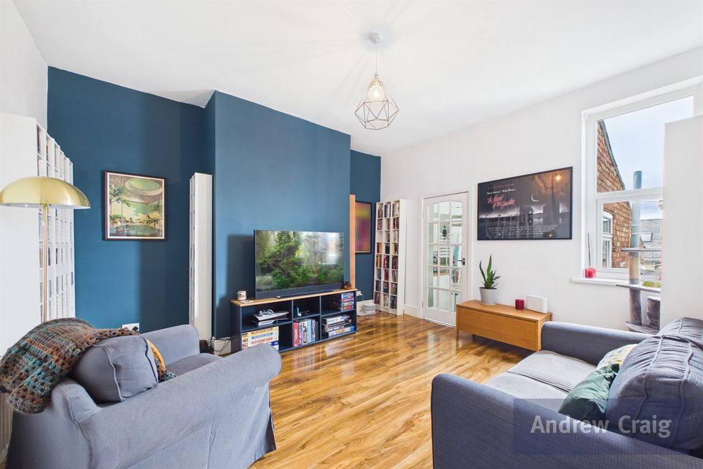 Property photo 1 of 13 (Main)