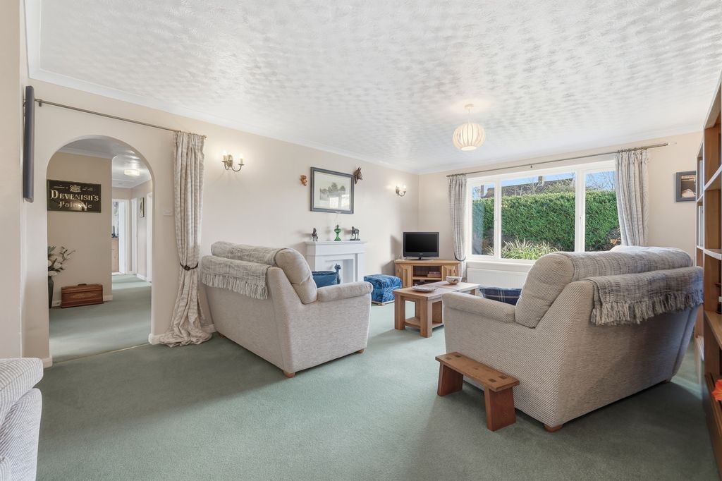 Property photo 2 of 15 25_Img_7192